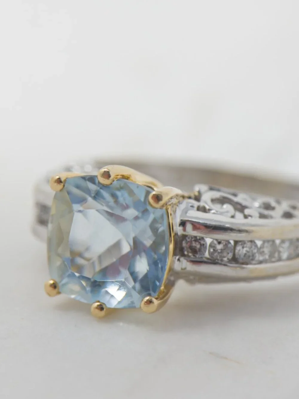 14K Two Tone Gold Aquamarine Diamond Ring approx. 2ct Cushion Size 6.5